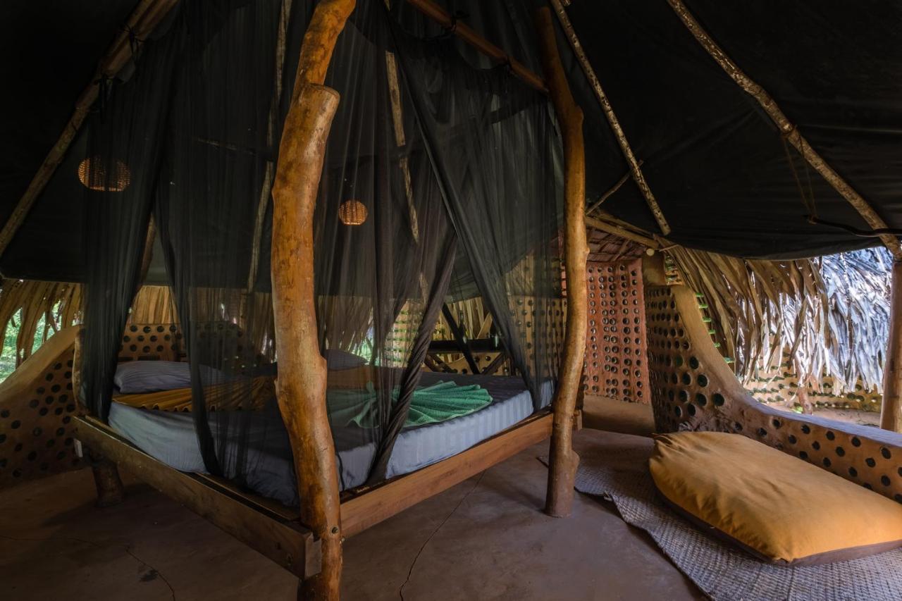 Banyan Camp Vila Hambegamuwa Exterior foto