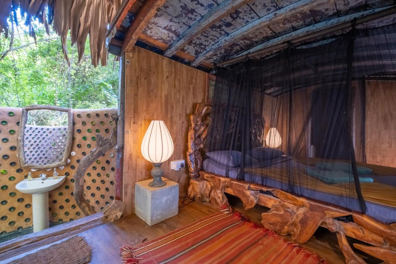 Banyan Camp Vila Hambegamuwa Exterior foto