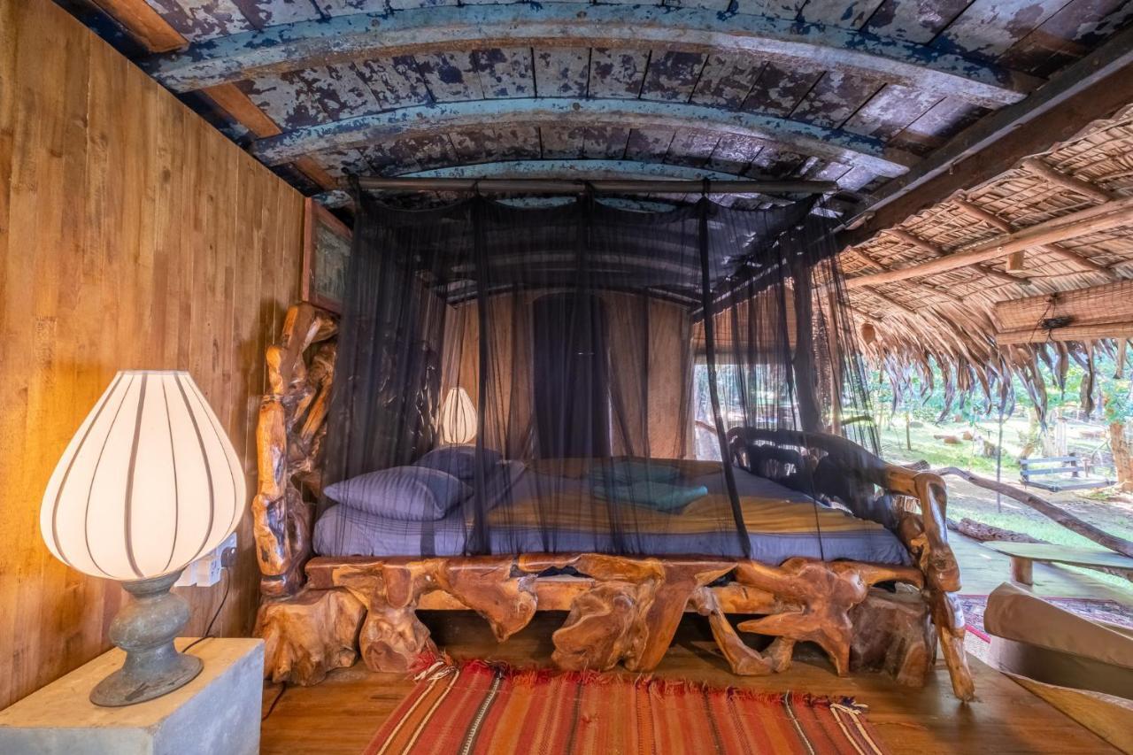 Banyan Camp Vila Hambegamuwa Exterior foto