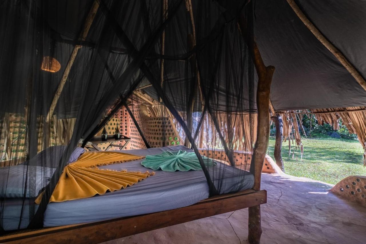 Banyan Camp Vila Hambegamuwa Exterior foto