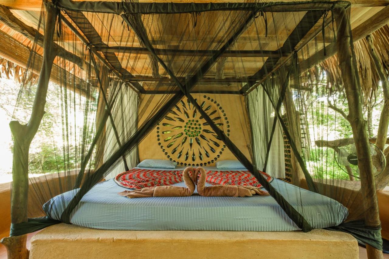 Banyan Camp Vila Hambegamuwa Exterior foto