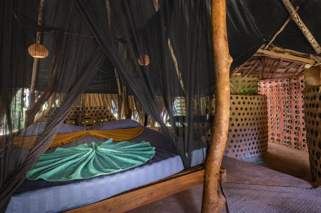 Banyan Camp Vila Hambegamuwa Exterior foto