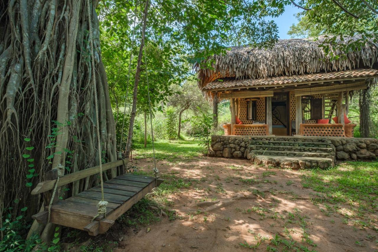 Banyan Camp Vila Hambegamuwa Exterior foto